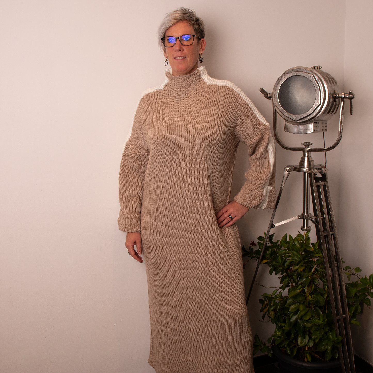 Oversized jurk beige met witte streep