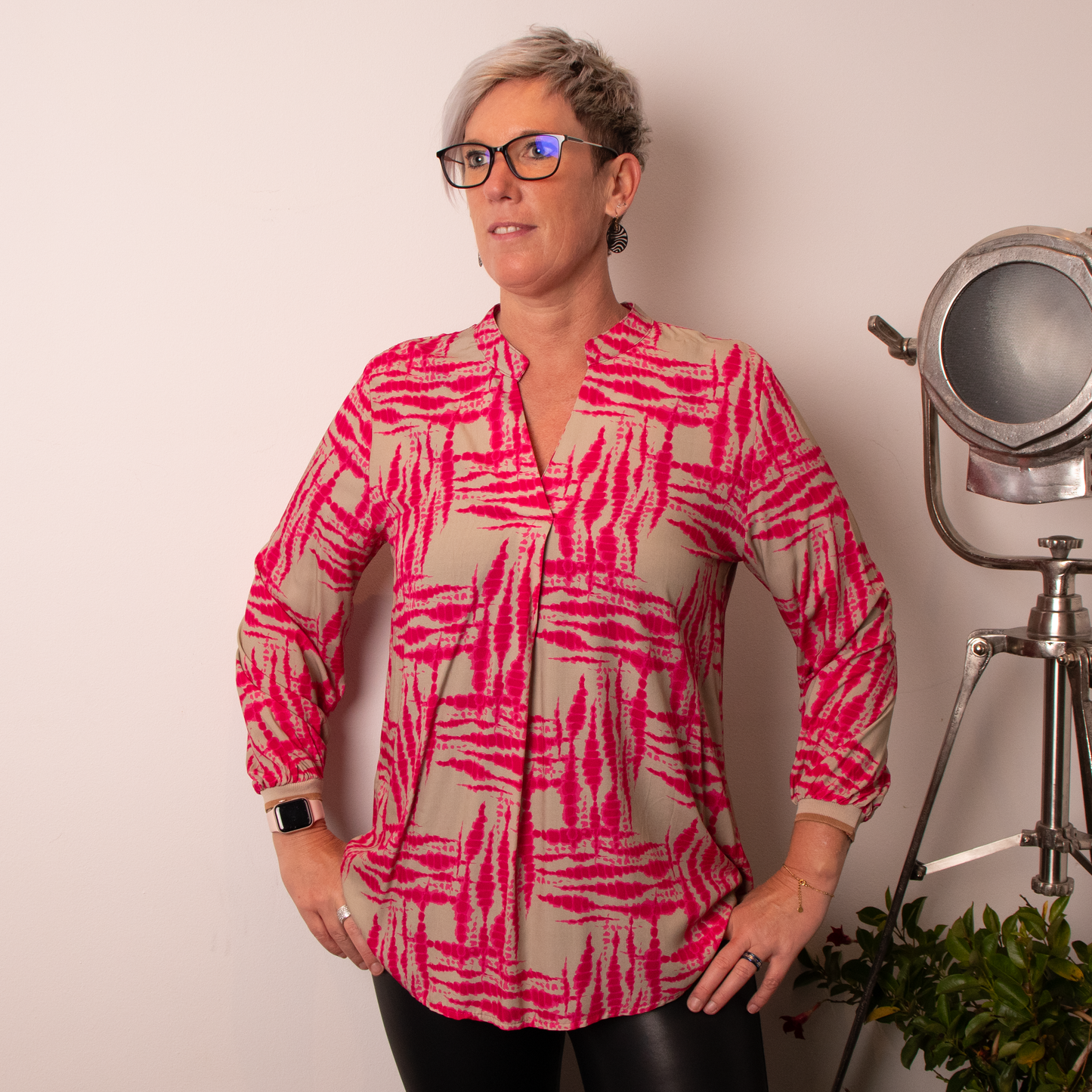 Blouse roze/grijs met V-hals