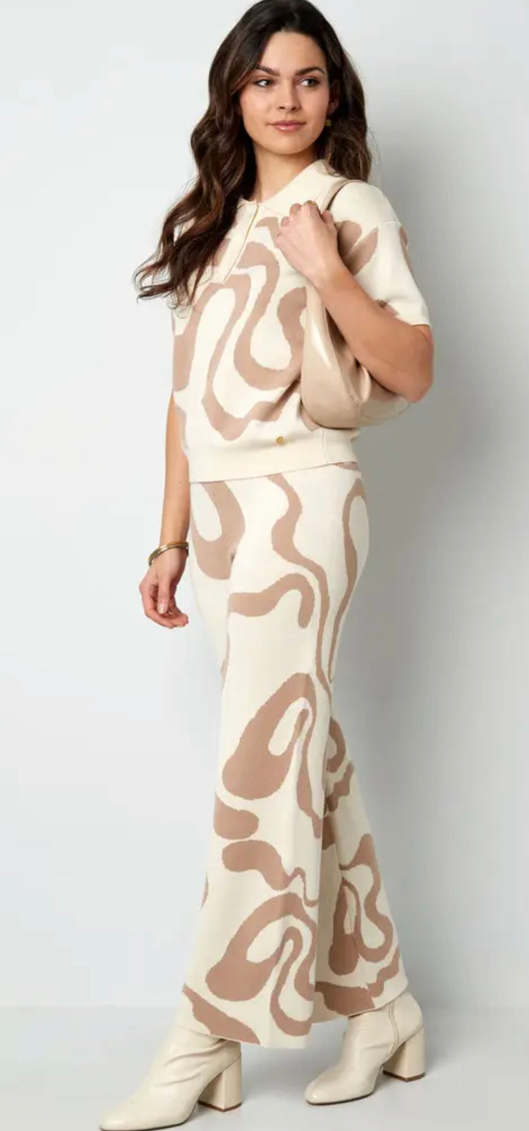 Setje broek en trui beige