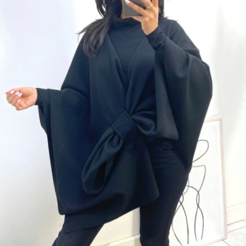 Poncho zwart met knoop
